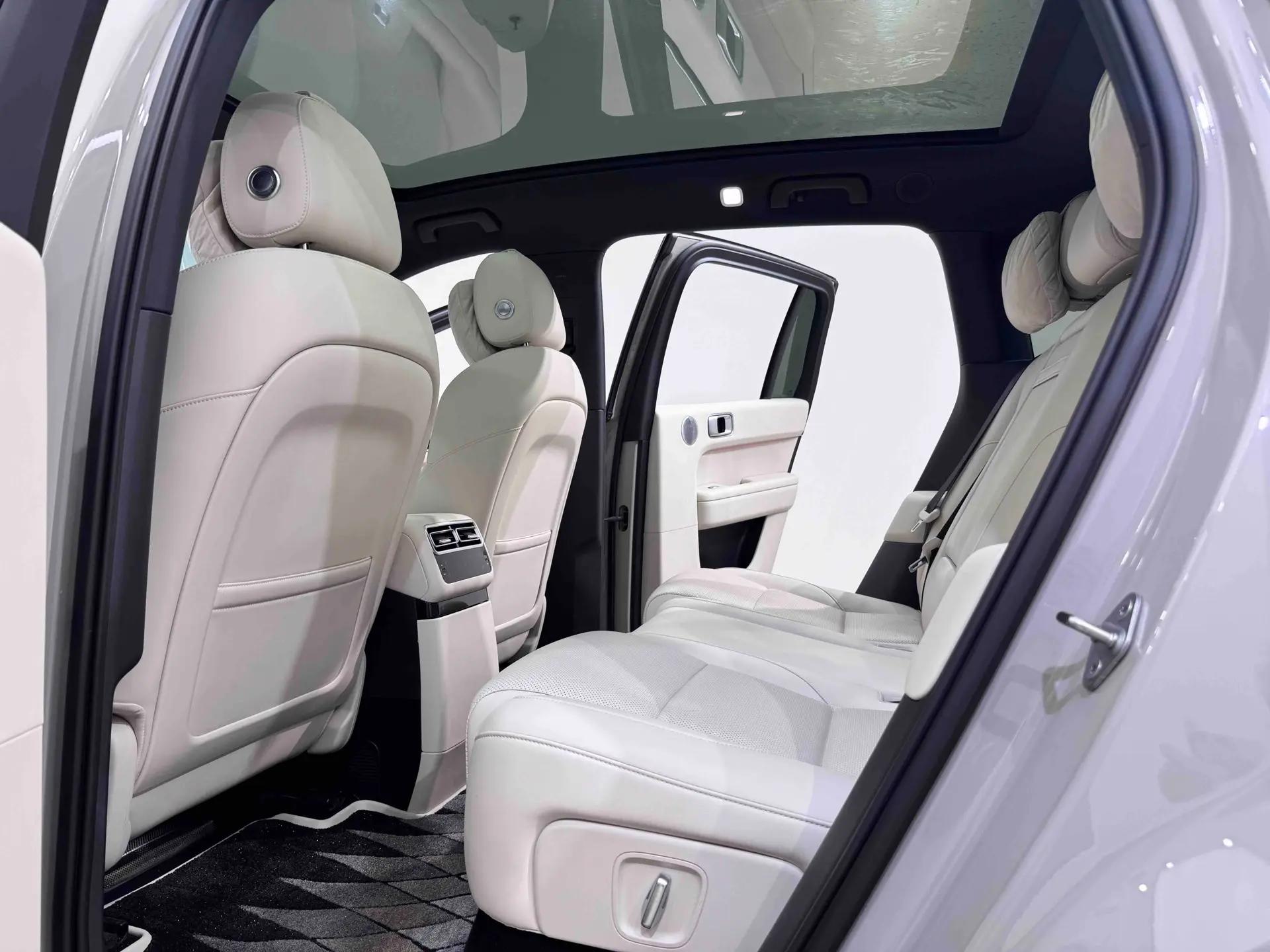 Li 2025 L6 Pro Intelligent Refreshed Version Automatic Transmission 4