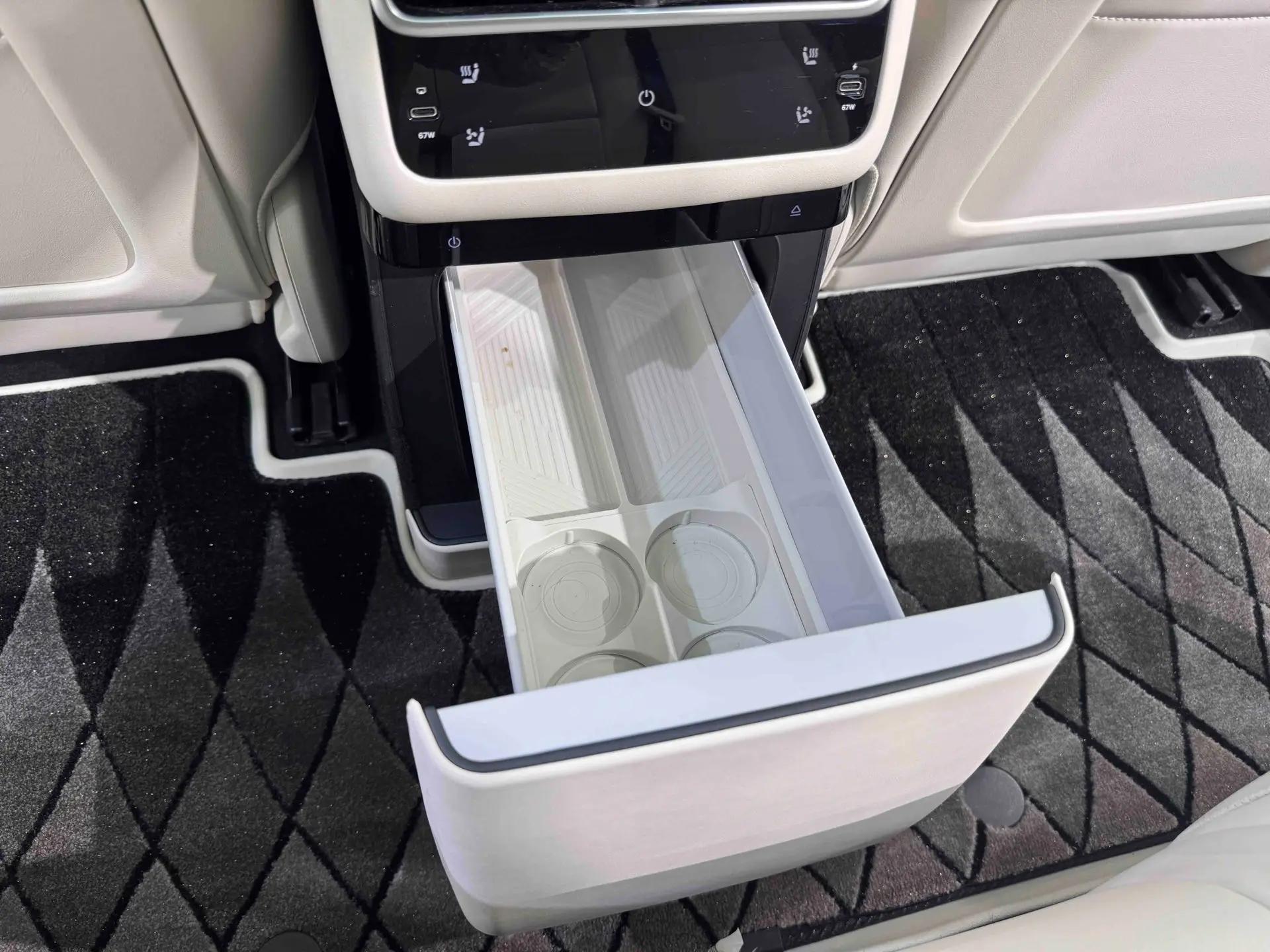 Li 2025 L6 Pro Intelligent Refreshed Version Automatic Transmission 7
