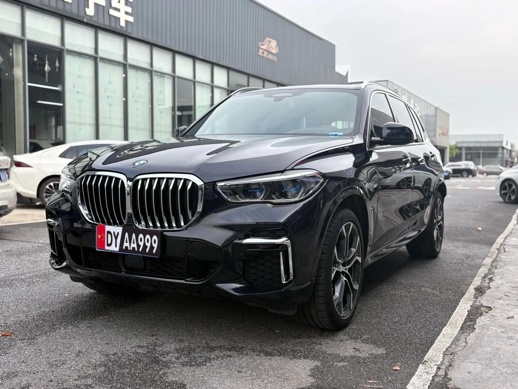 BMW X5 2022 xDrive 40Li M sports set