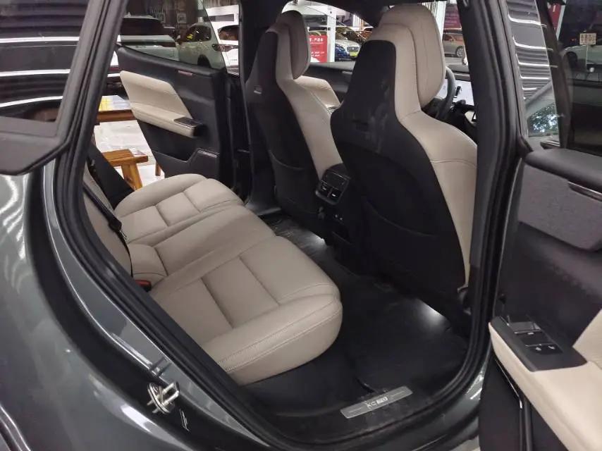 Volvo XC70 plug-in hybrid 2026 four-wheel drive ultra long battery life Ultra 6