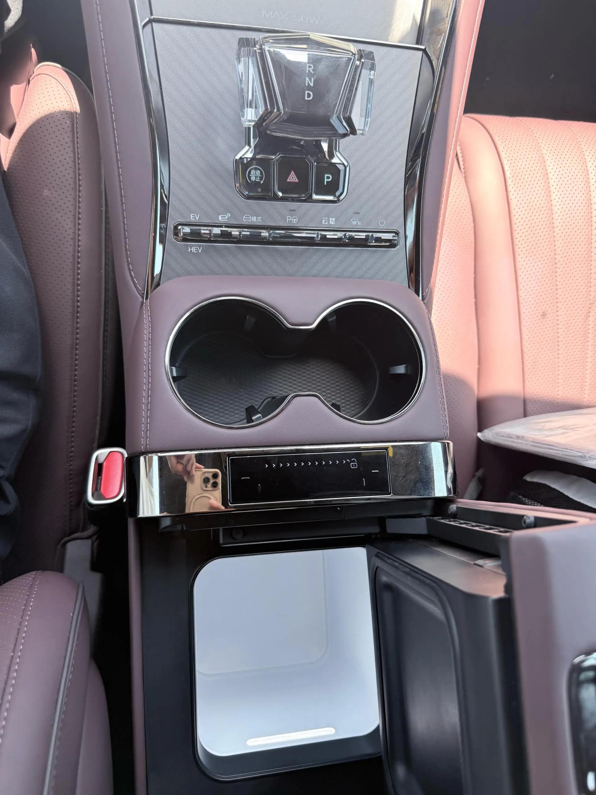 Denza Z9 2024 GT Plug-in Hybrid Edition 6