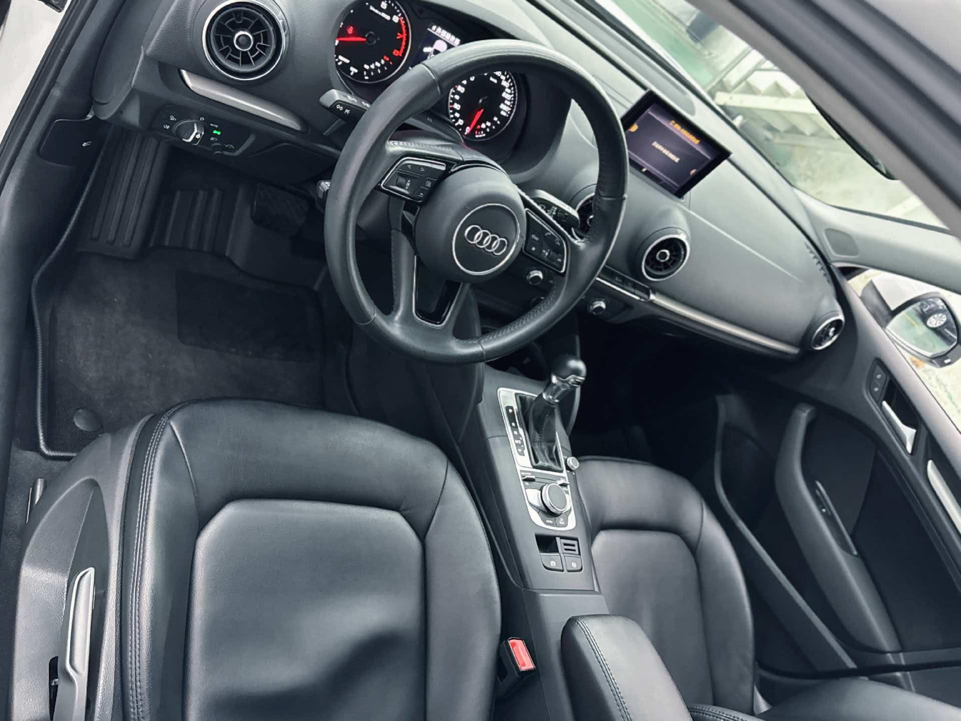 Audi A3 2020 model change Sportback 35 TFSI aggressive country VI 5