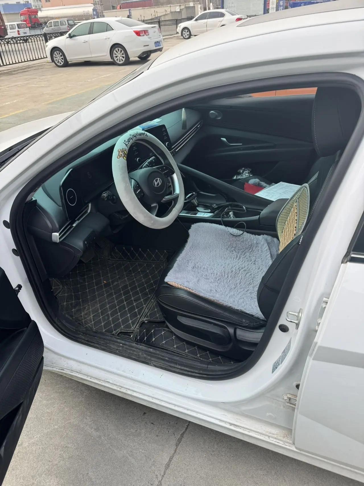 Elantra 2023 1.5L CVT GLS Leading Edition 3