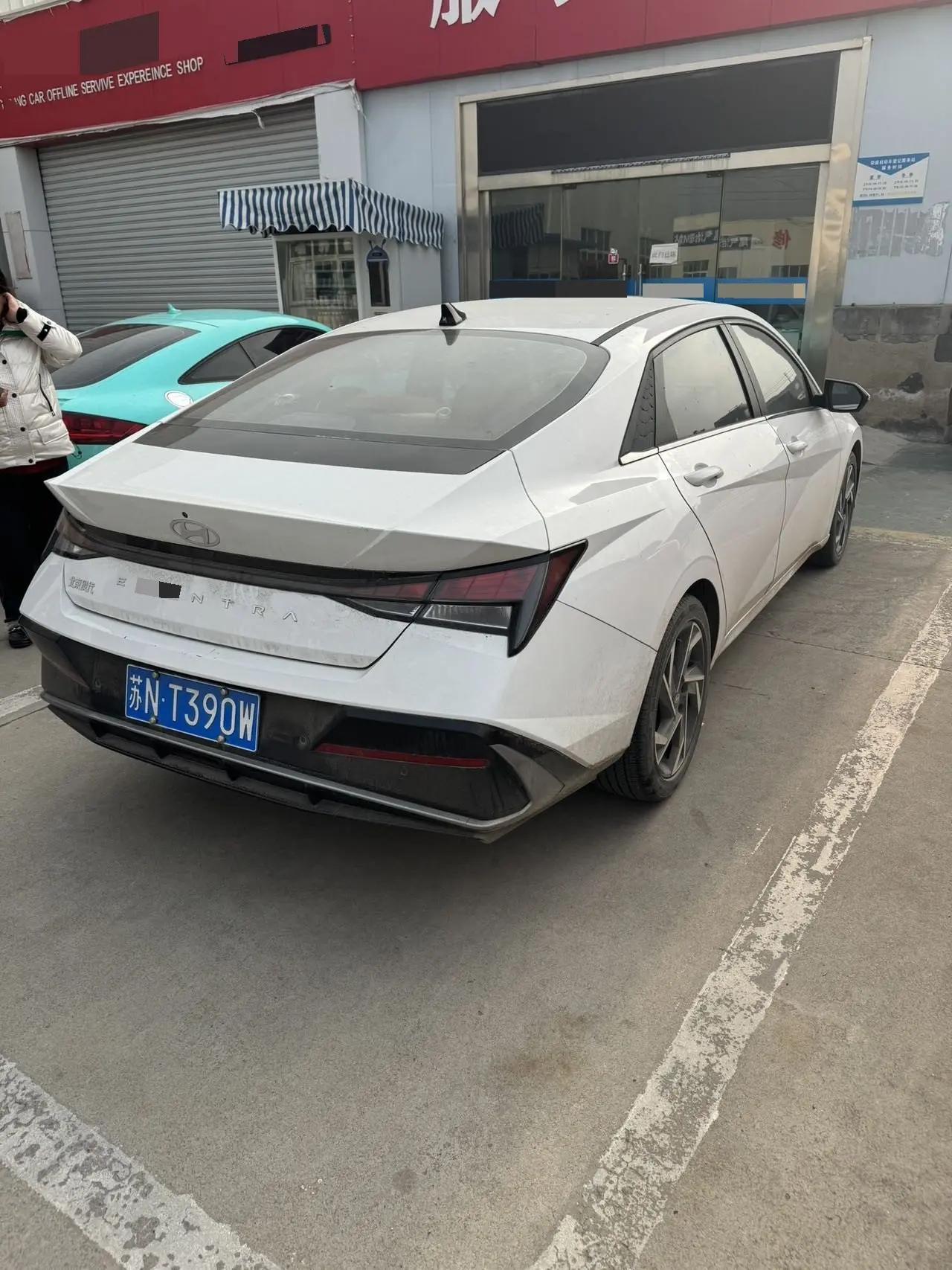 Elantra 2023 1.5L CVT GLS Leading Edition 6