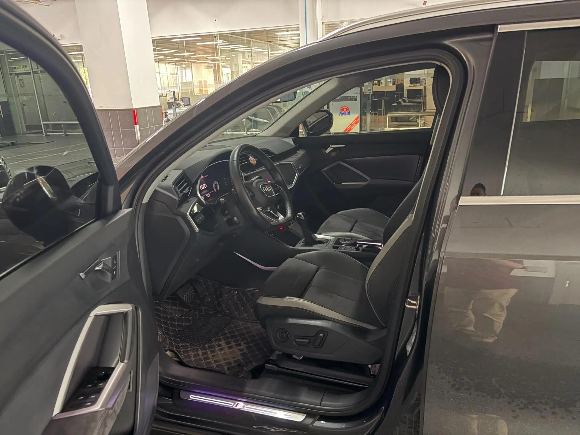 Audi Q3 2022 35 TFSI Fashion Dynamic 2