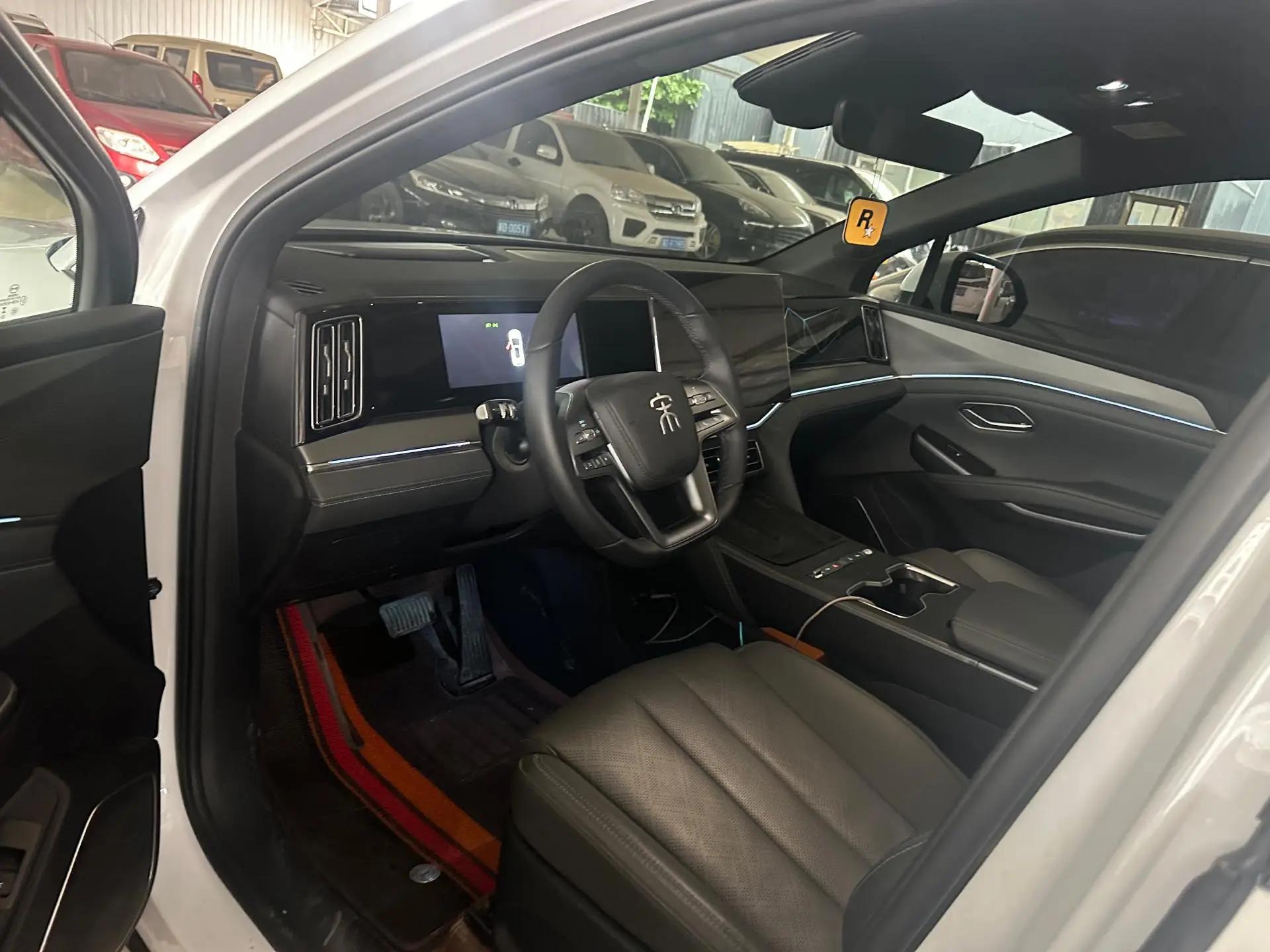BYD 2026 Song L DM-i 1.5 Stepless 200KM Exceed Automatic Transmission 3