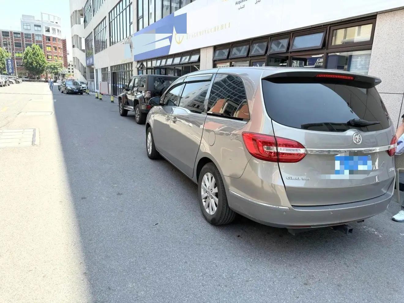 Buick GL8 2018 28T Comfort Country VI 10