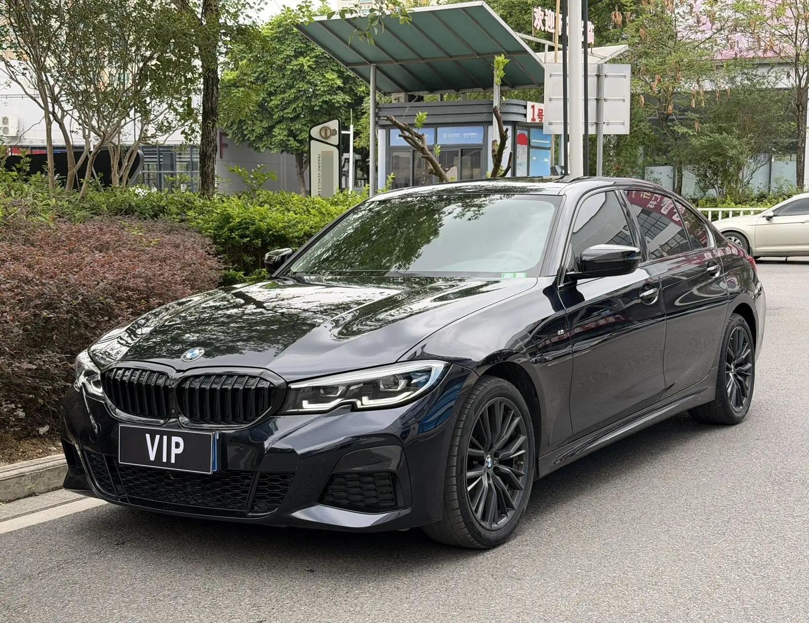 BMW 3 Series 2021 Changed 325Li M Sports Obsidian Night Suit