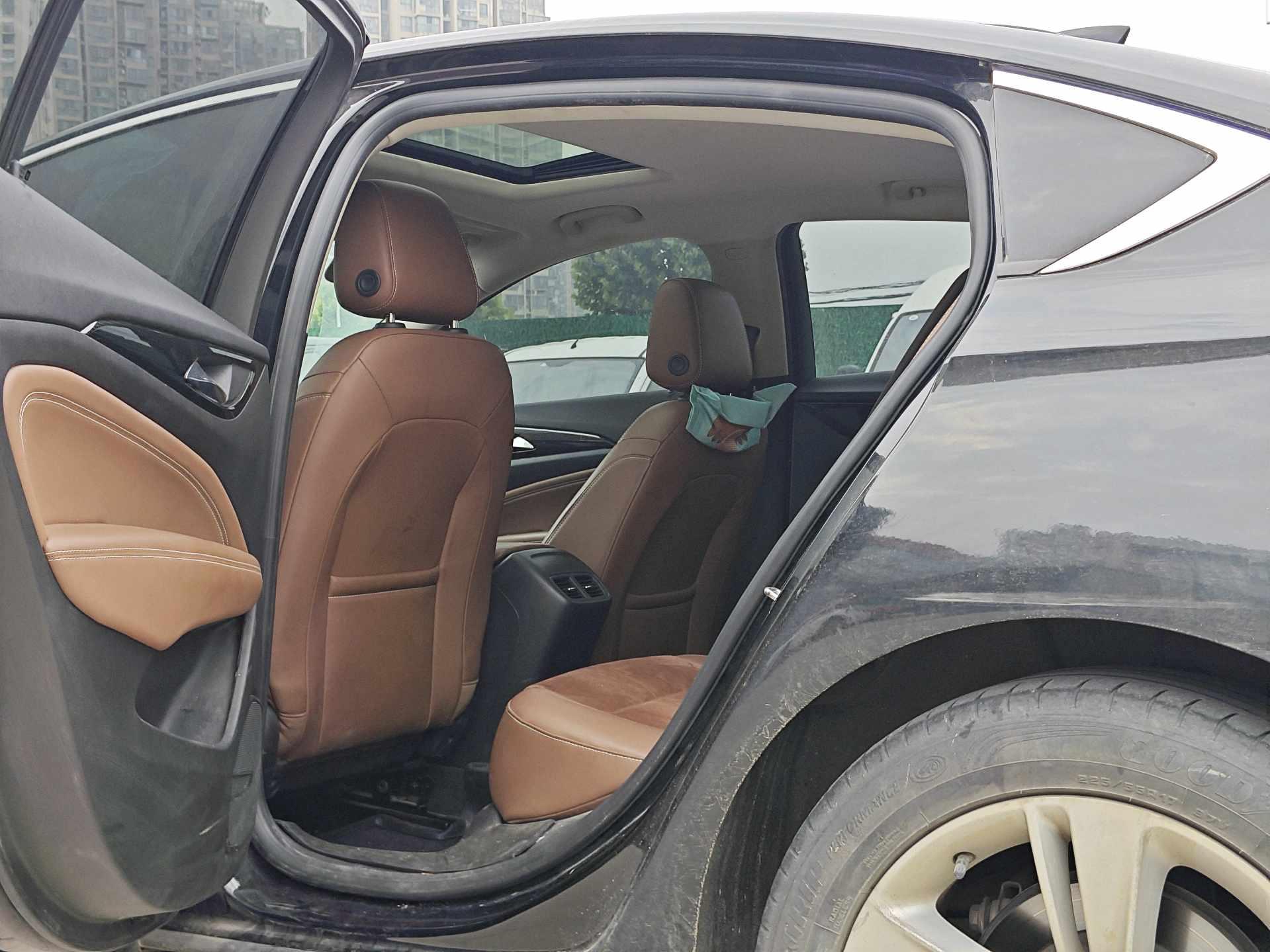 Regal 2019 to 20T Luxury Country VI 3