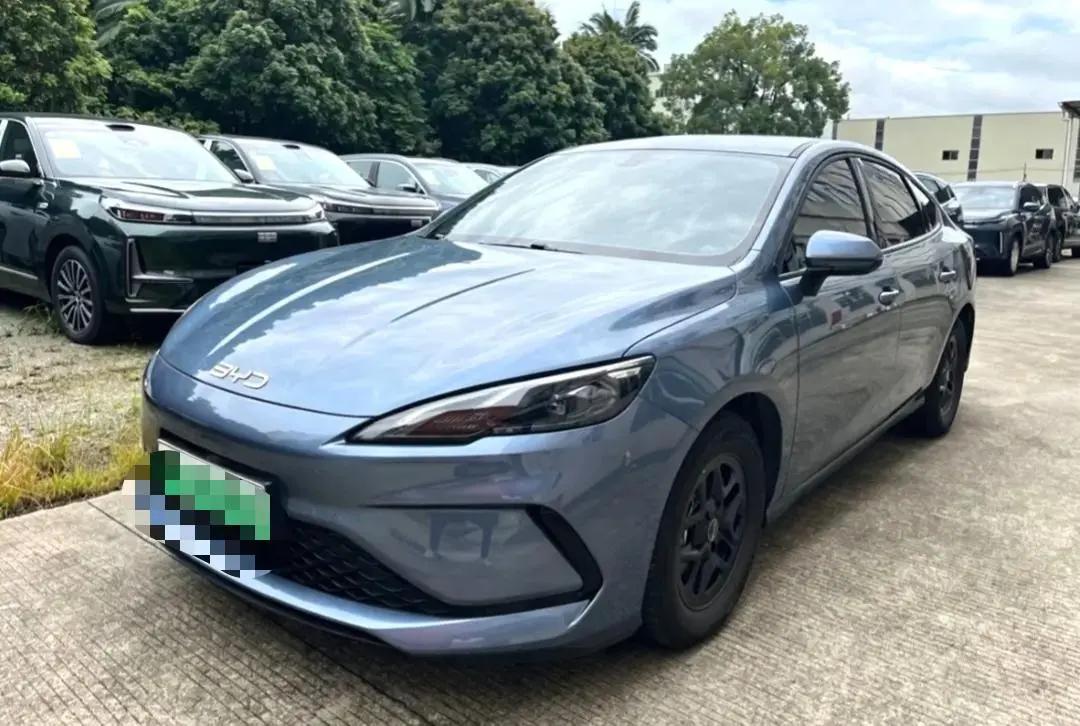 Open image lightbox: Seal 05 DM-i 2025 Model, DM-i Intelligent Driving Version, 55km Luxury Trim