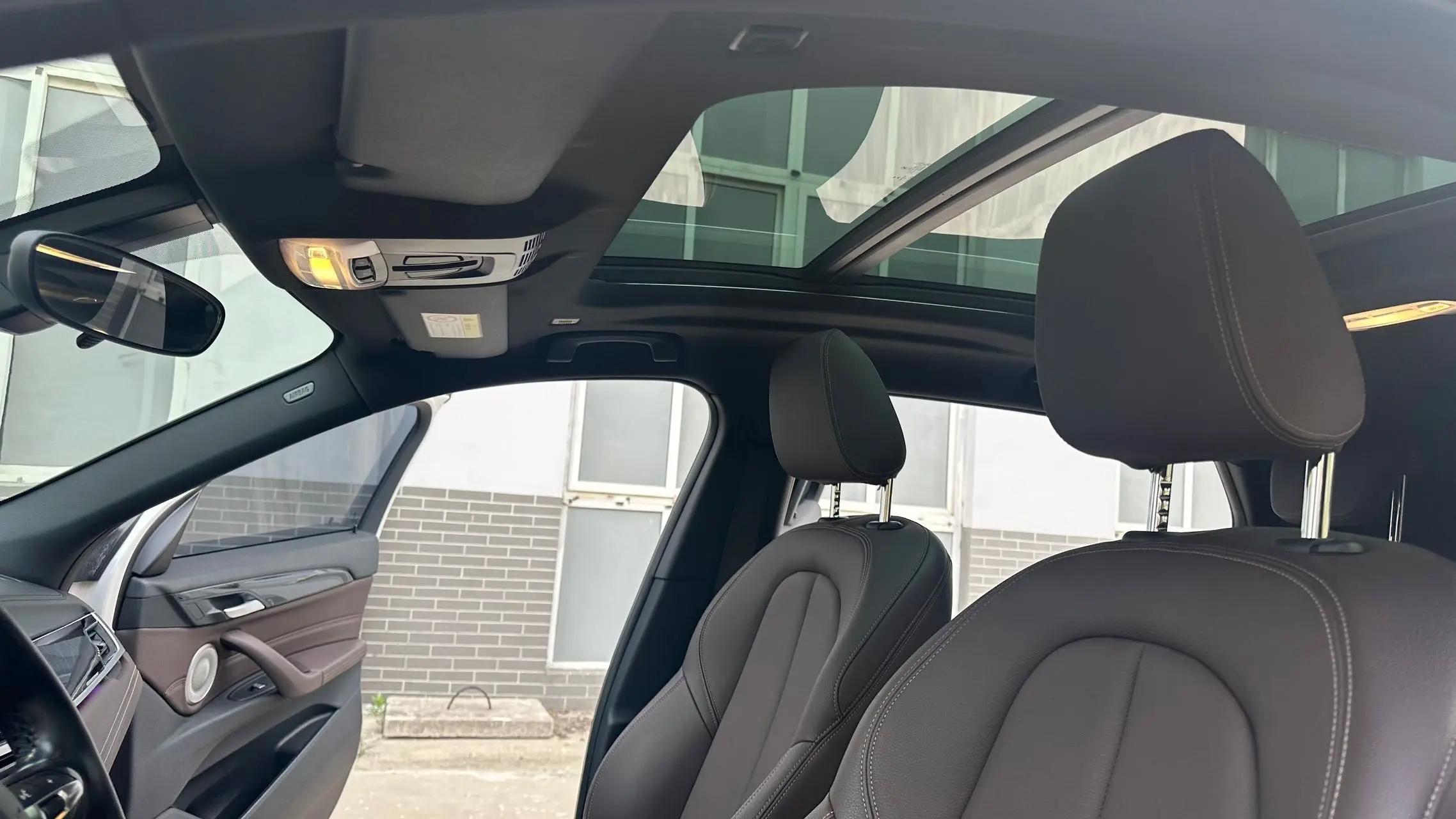 BMW X2 2021 sDrive25i leading M sports suit 7
