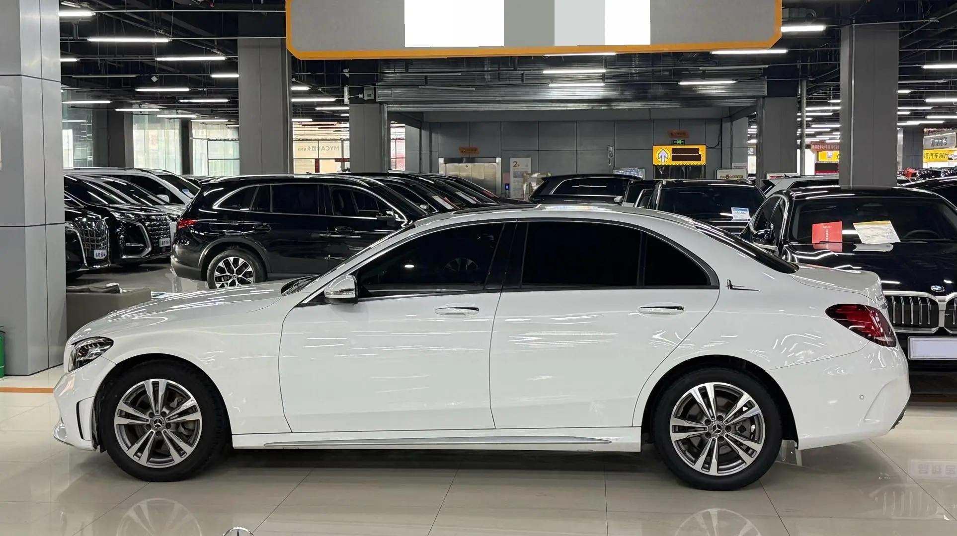 Mercedes Benz Class C 2020 to C 200 L Fashion Sports Edition 4