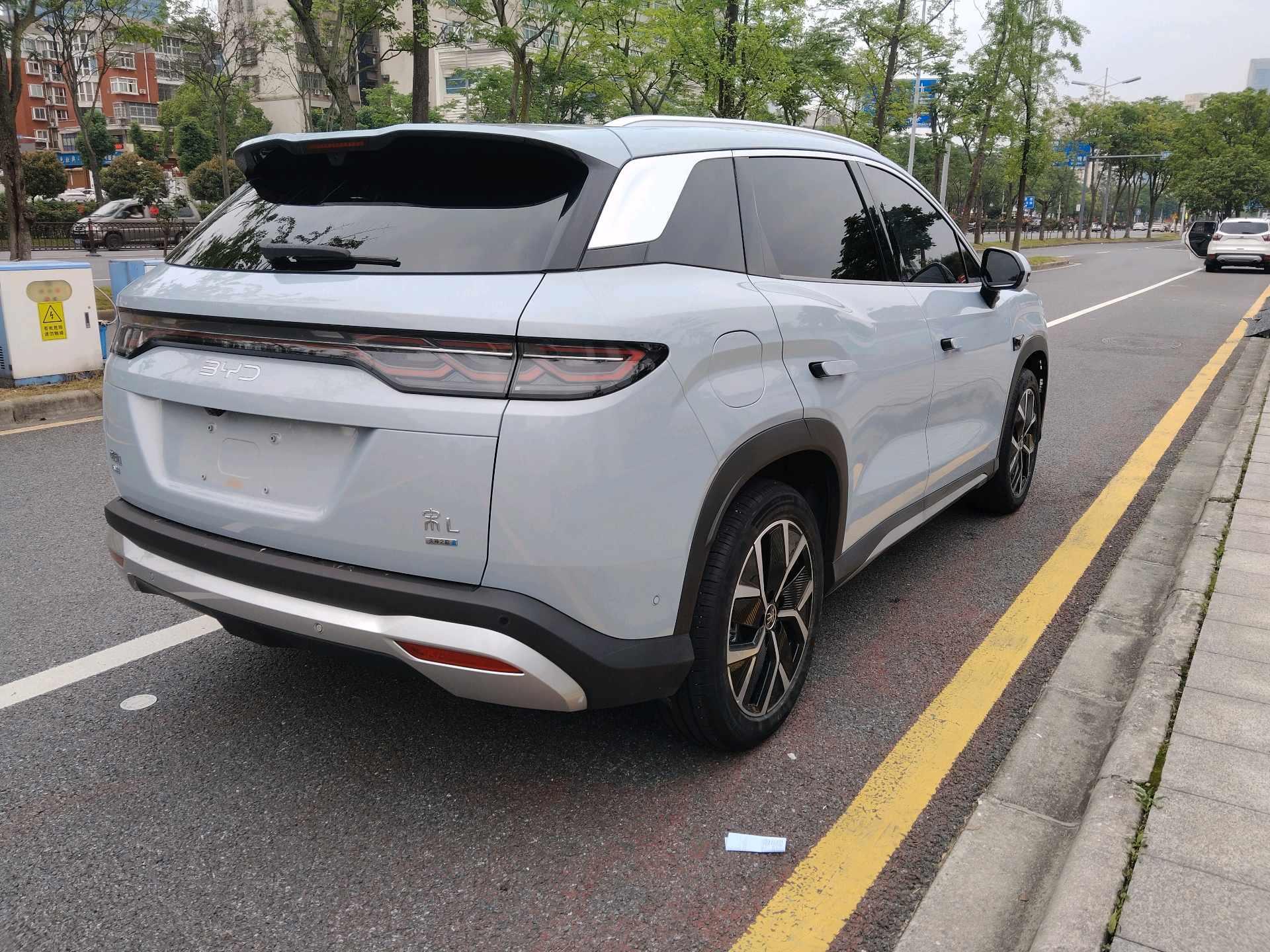 BYD 2025 Song L DM-i 1.5 Stepless Smart Driving Edition 160km Exceed Automatic Transmission 10