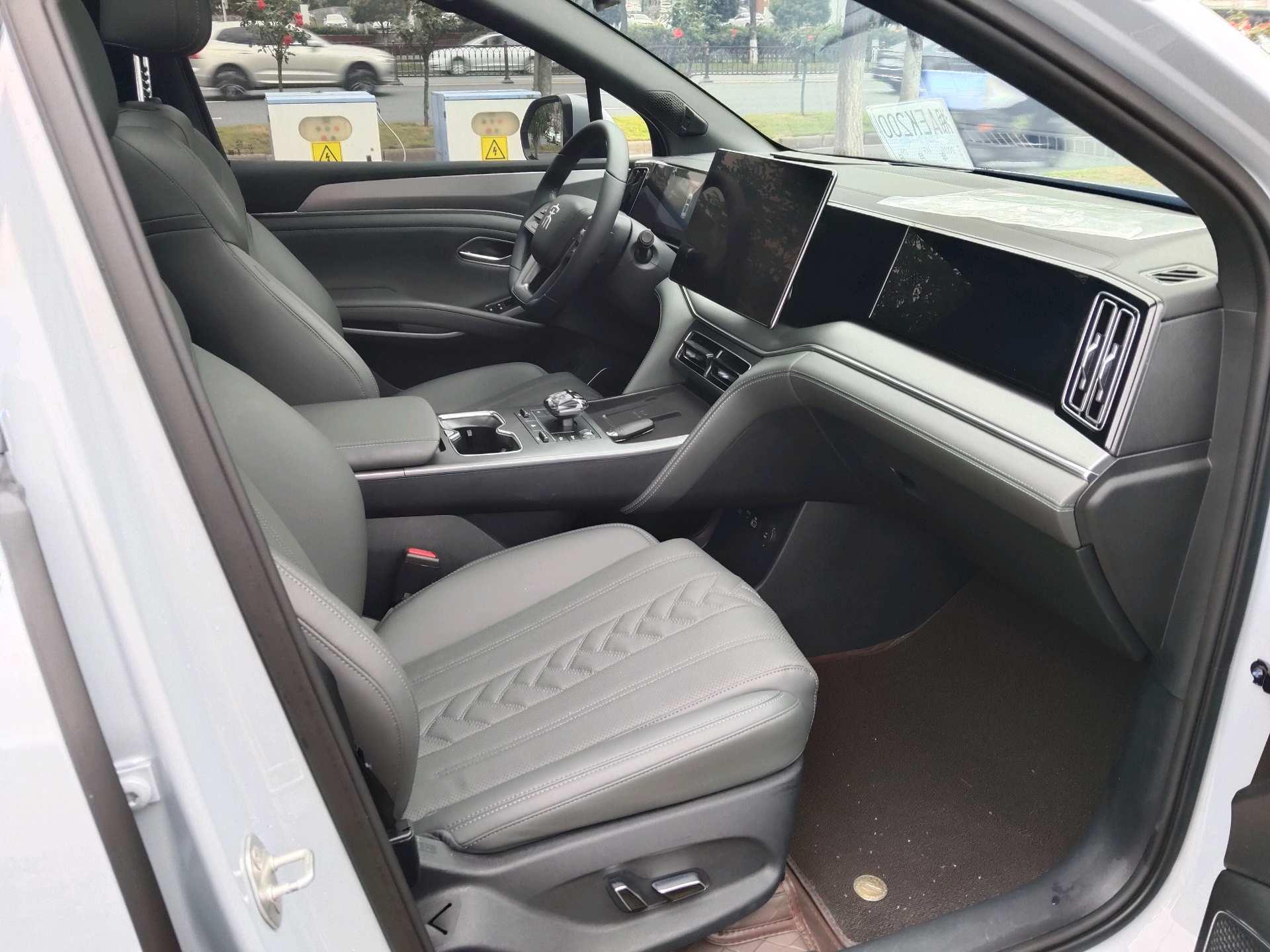 BYD 2025 Song L DM-i 1.5 Stepless Smart Driving Edition 160km Exceed Automatic Transmission 7