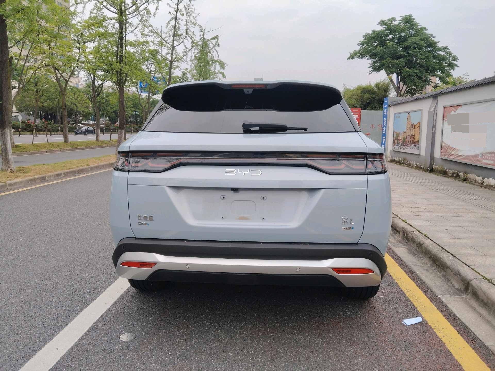 BYD 2025 Song L DM-i 1.5 Stepless Smart Driving Edition 160km Exceed Automatic Transmission 9