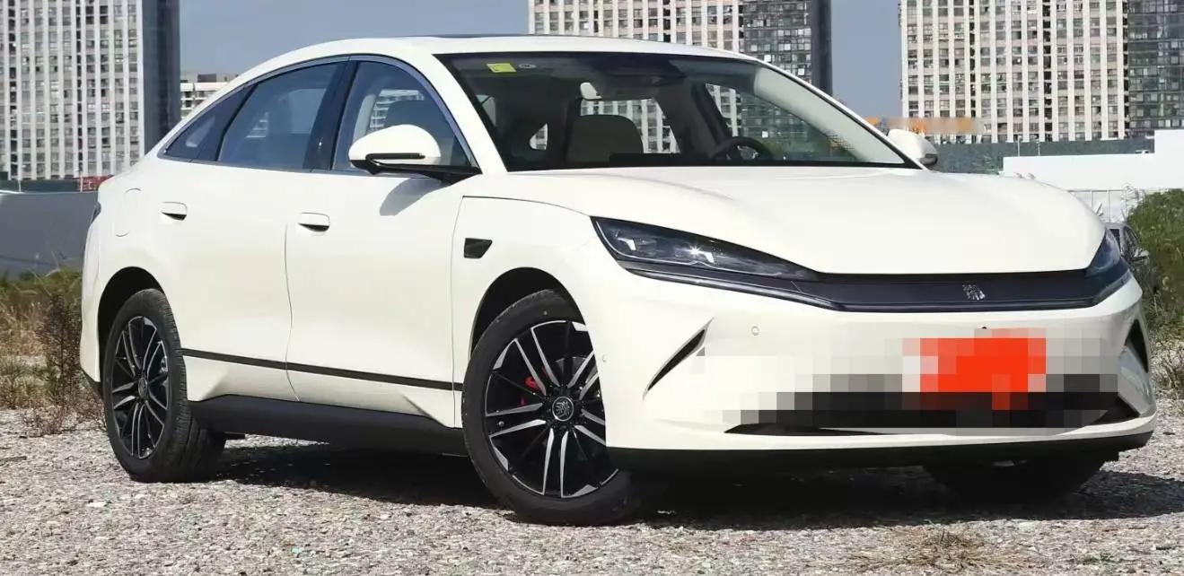 BYD 2025 Qin L EV 545KM cloud chariot type automatic gear 5