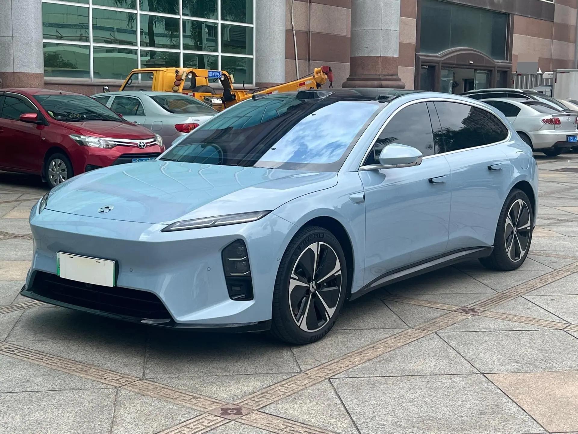 NIO 2025 ET5T 75kWh Touring automatic