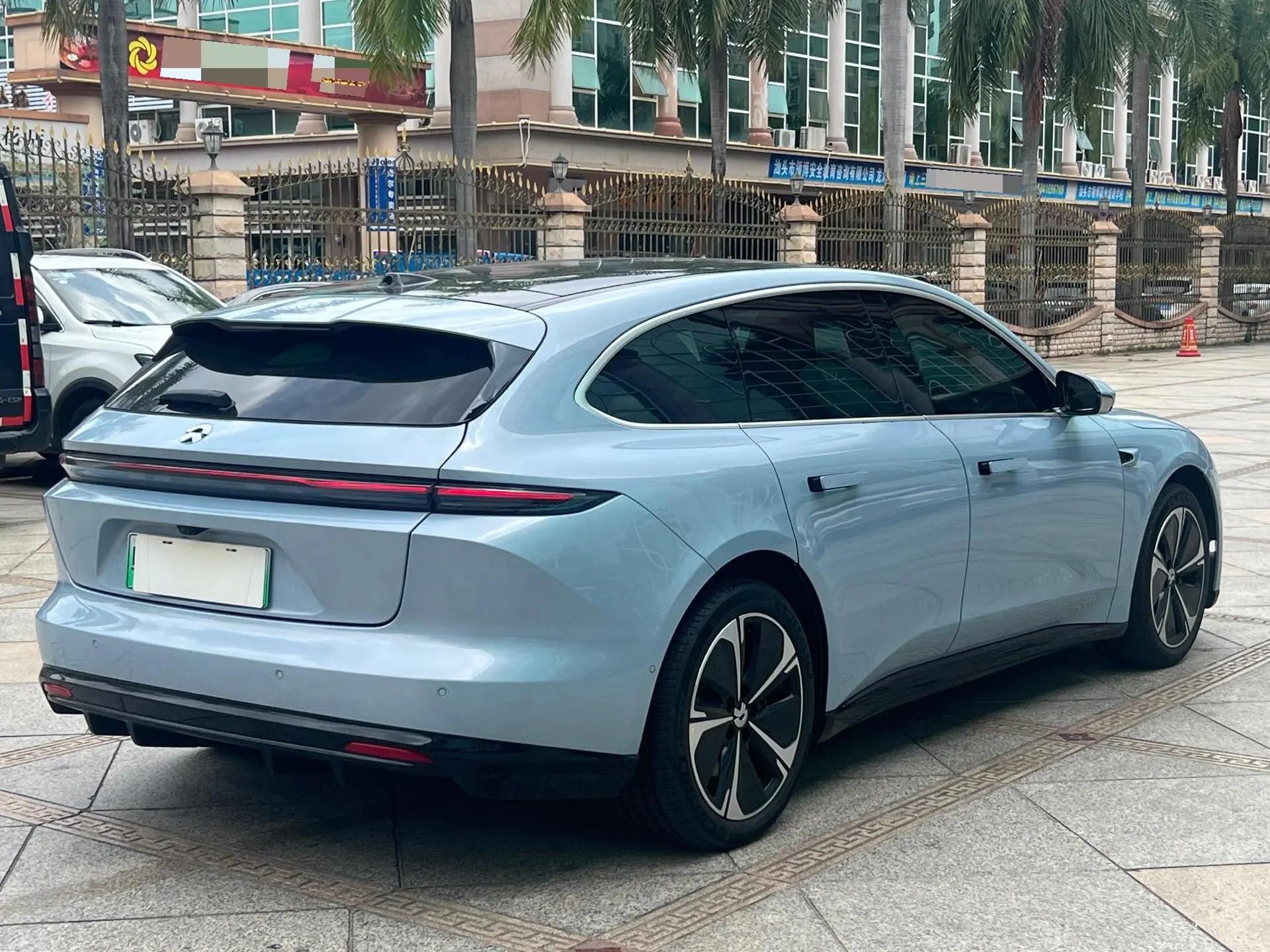 NIO 2025 ET5T 75kWh Touring automatic 6
