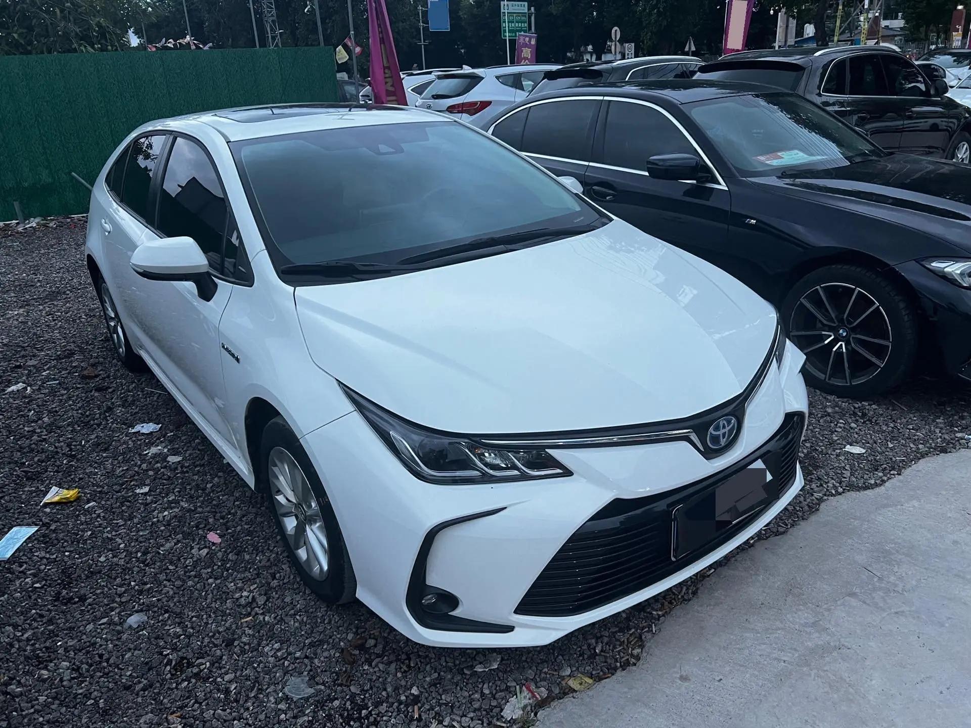 Corolla 2022 Double Engine 1.8L E-CVT Pioneer Edition 3