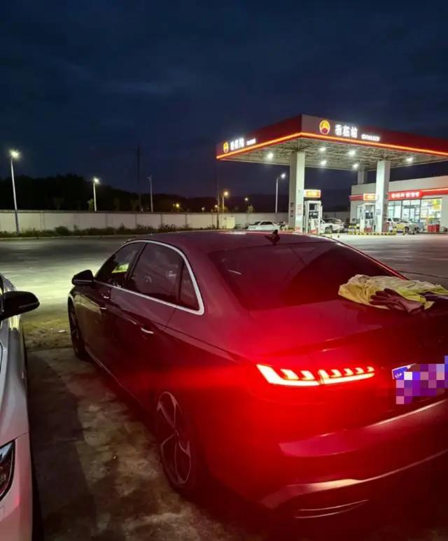 Audi A4L 2022 40 TFSI Fashion Dynamic 3