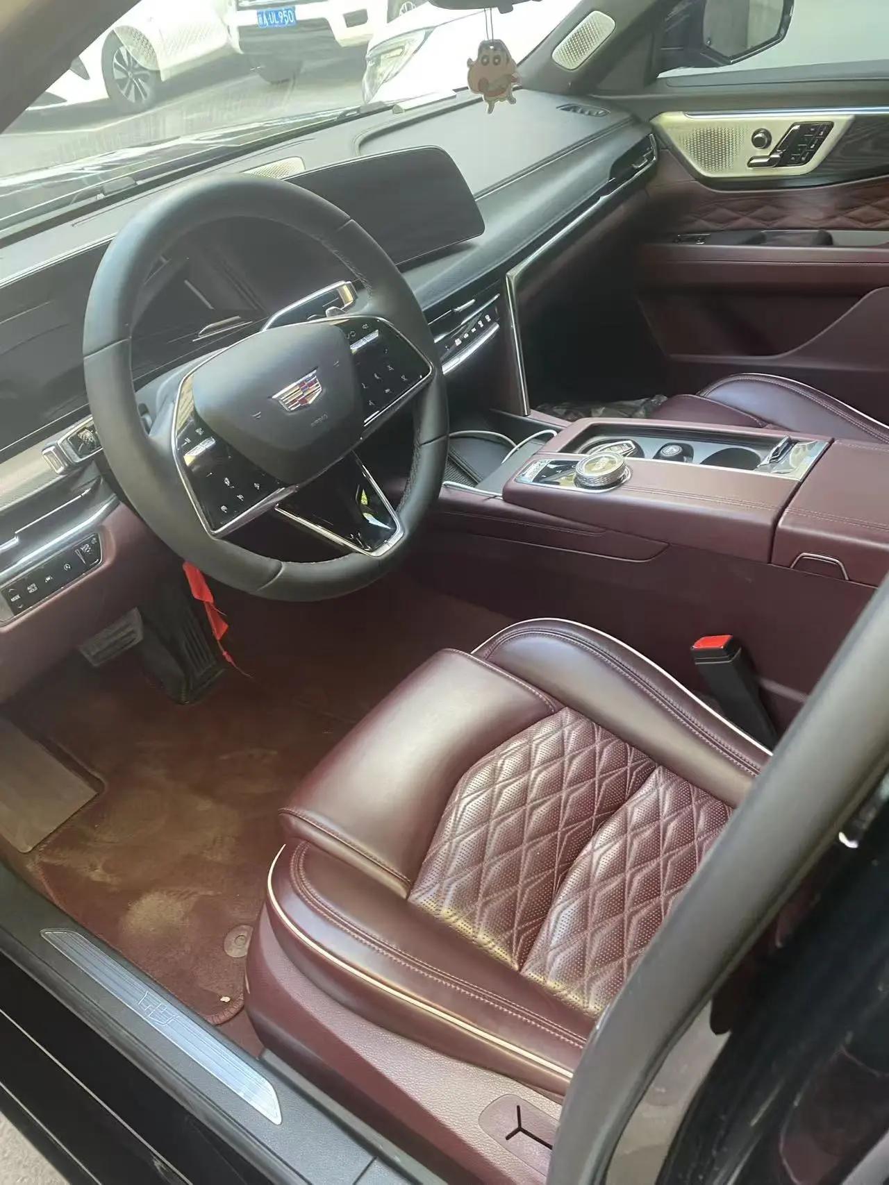 Cadillac CT6 2023 28T Honorable Model 3