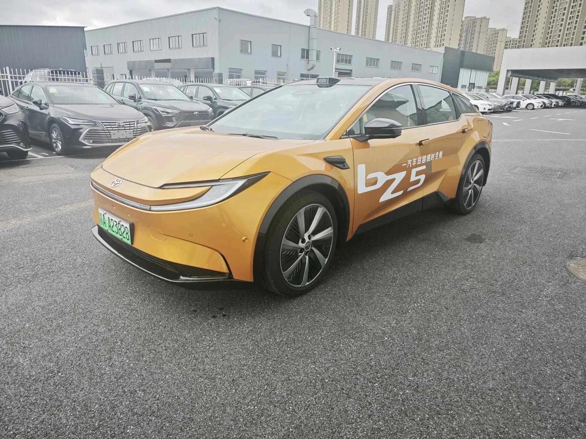 Toyota 2025 bZ5 550 PRO Intelligent Drive Version Automatic