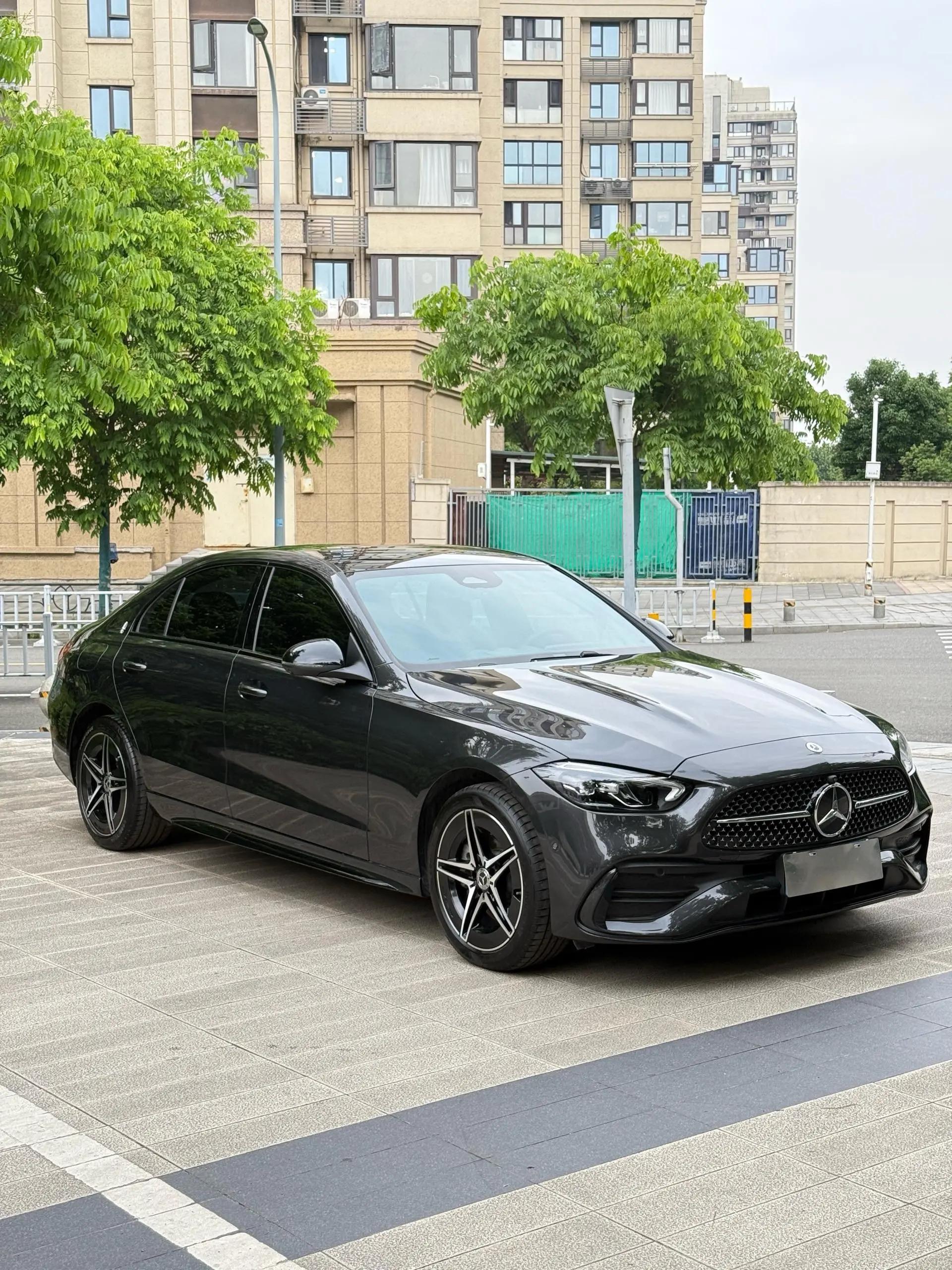 Mercedes Benz C- Class 2025 Model C 260 L 48V 1.5T Nocturnal Sports Edition Automatic 3