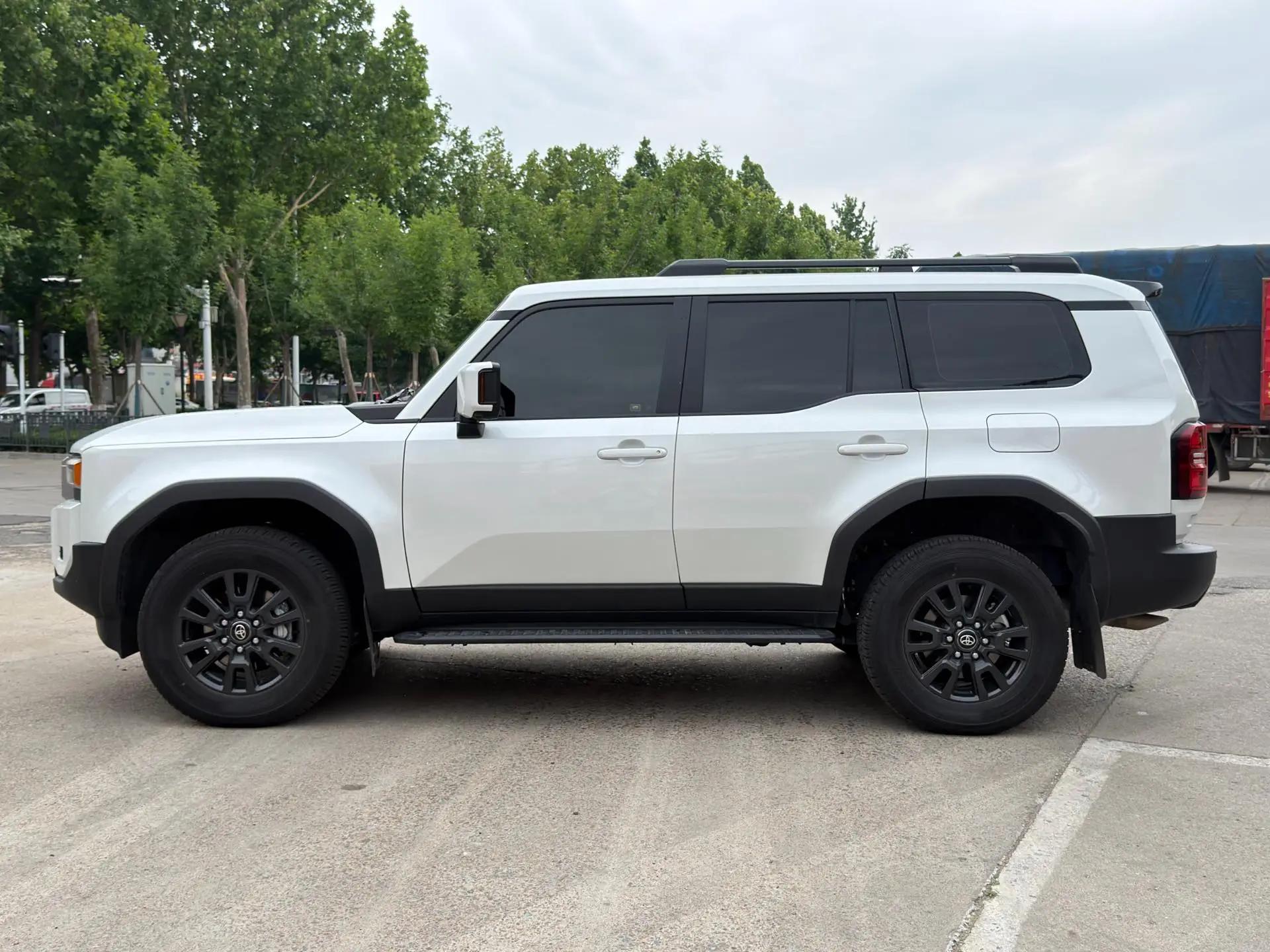 Toyota 2024 Prado HEV 2.4T All-Purpose TX Version 5-Seater Automatic 3