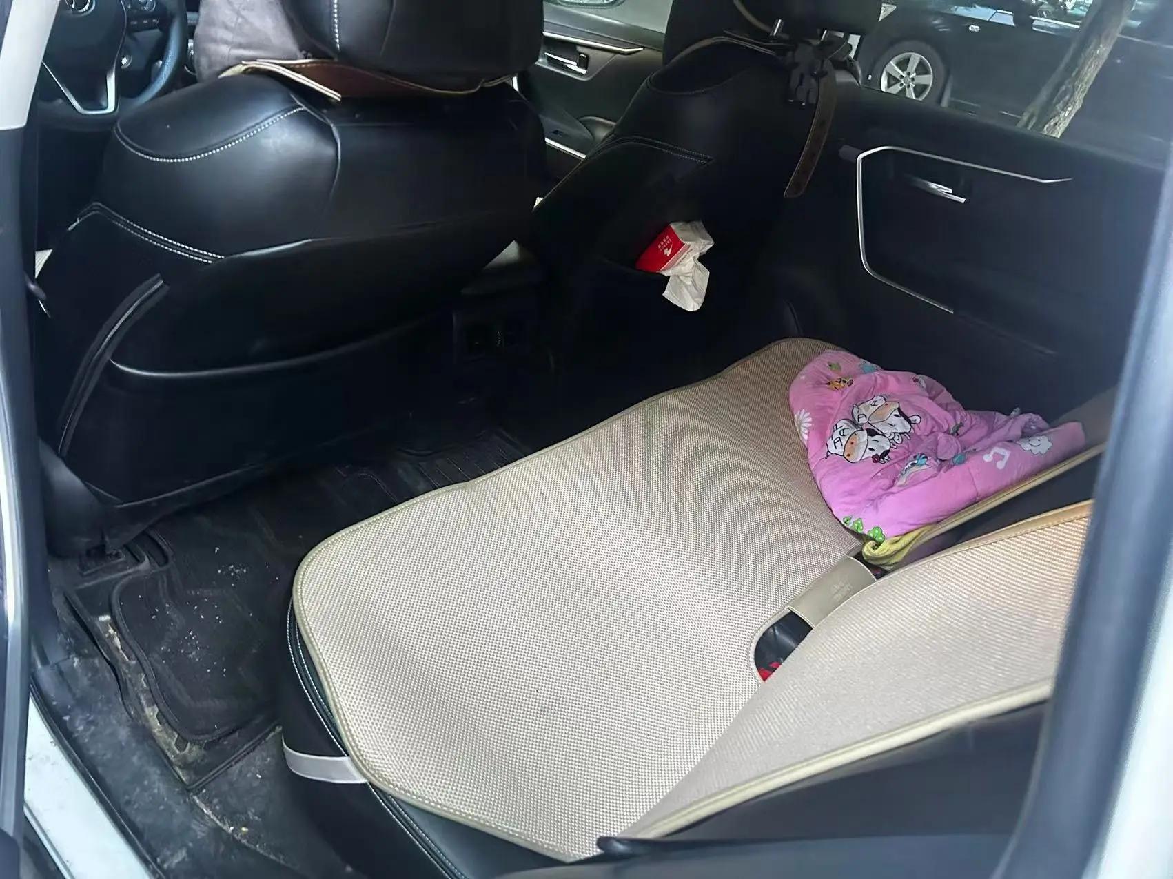 RAV4 Rongfeng 2021 2.0L CVT Two-Drive Fashion Edition 3