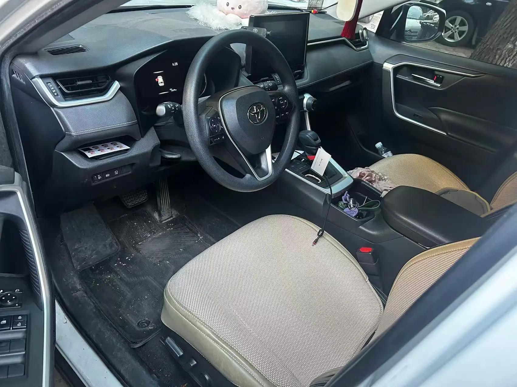 RAV4 Rongfeng 2021 2.0L CVT Two-Drive Fashion Edition 5