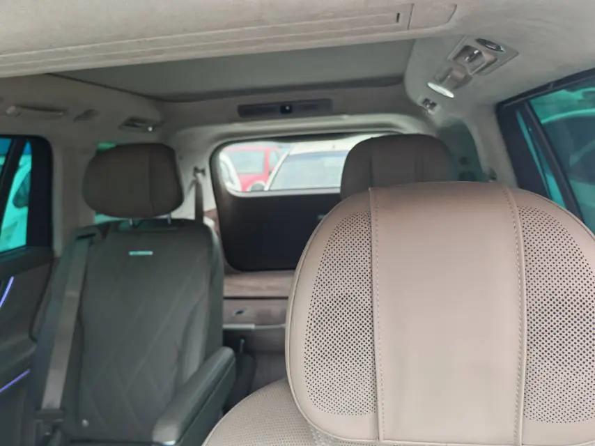 AITO 2025 Model AITO M9 Range-Extended Ultra Version 52kWh 6-Seater Automatic 3