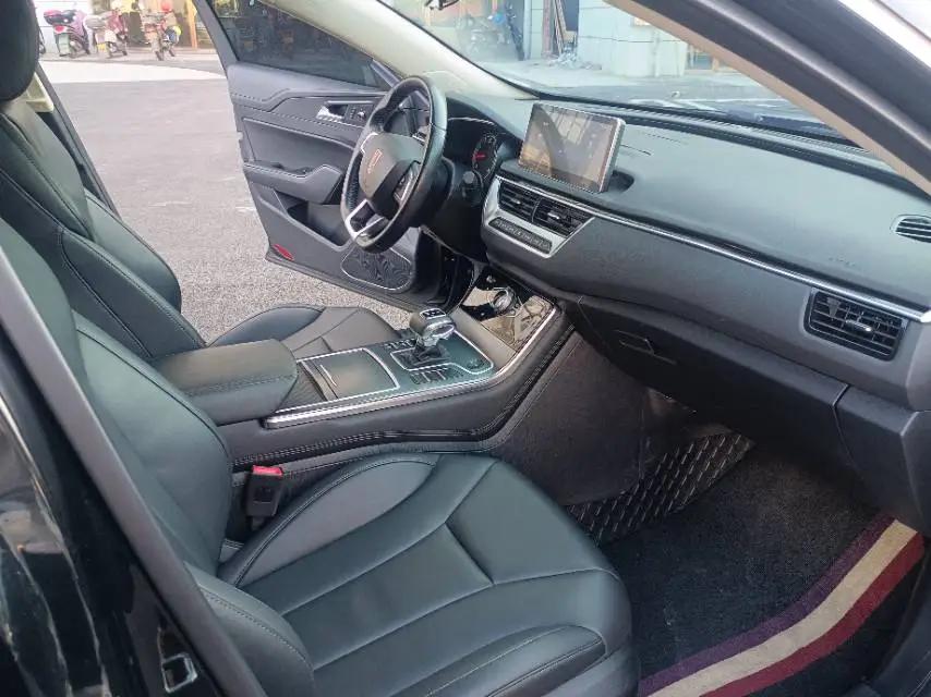 HongQi H5 Classic 2022 1.5T DCT Flag Rhyme Edition 4