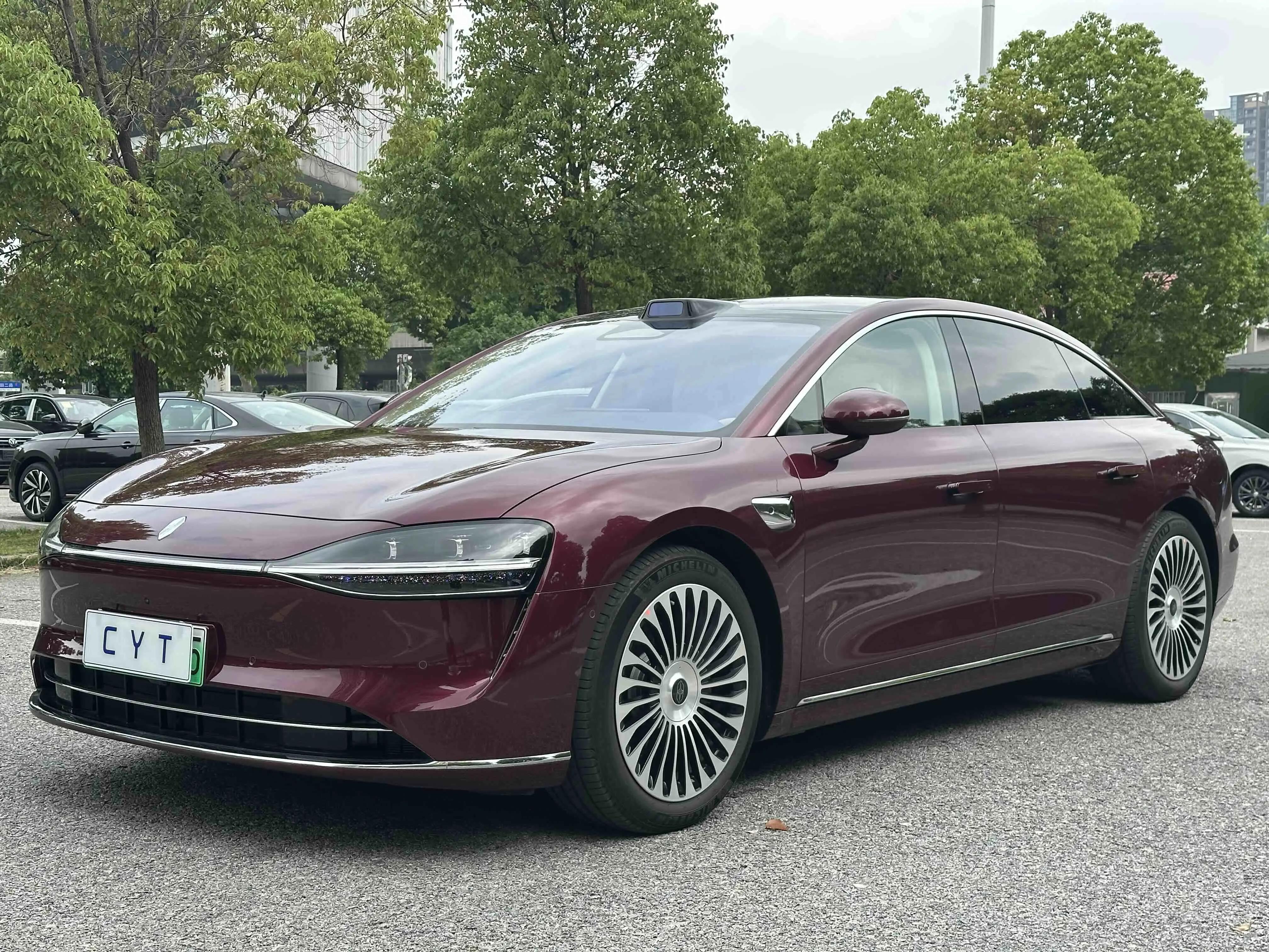 Open image lightbox: Luxeed 2026 S9 Ultra Rear Drive 53kWh(896 Line Laser Radar) Automatic Gear