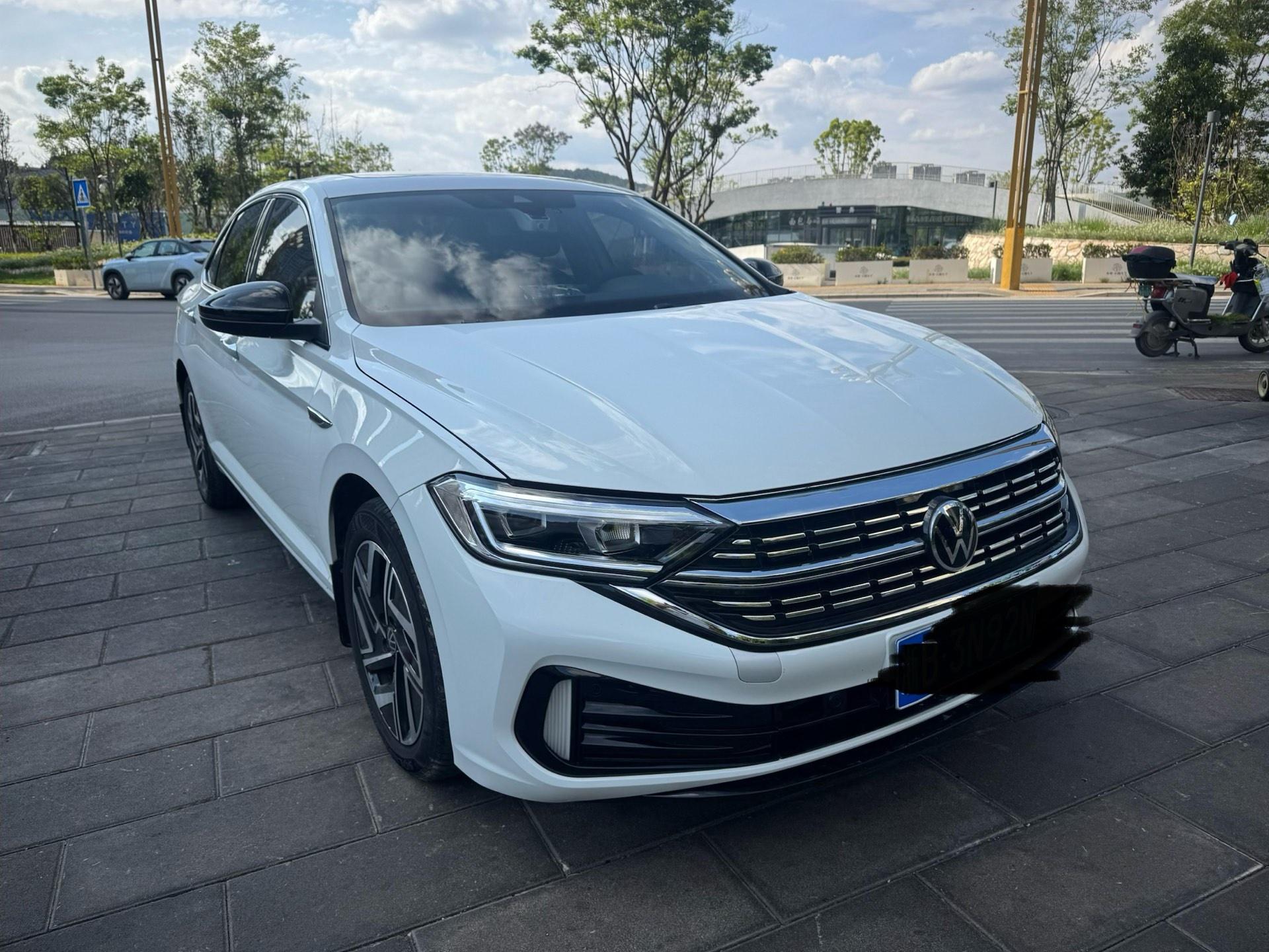 Volkswagen 2024 Sagitar 1.5TSI 300TSI Exceed Version Automatic 3