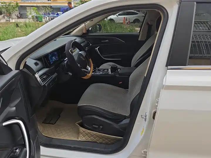Bestune T77 2021 PRO 280 TID Auto Luxury Model 9