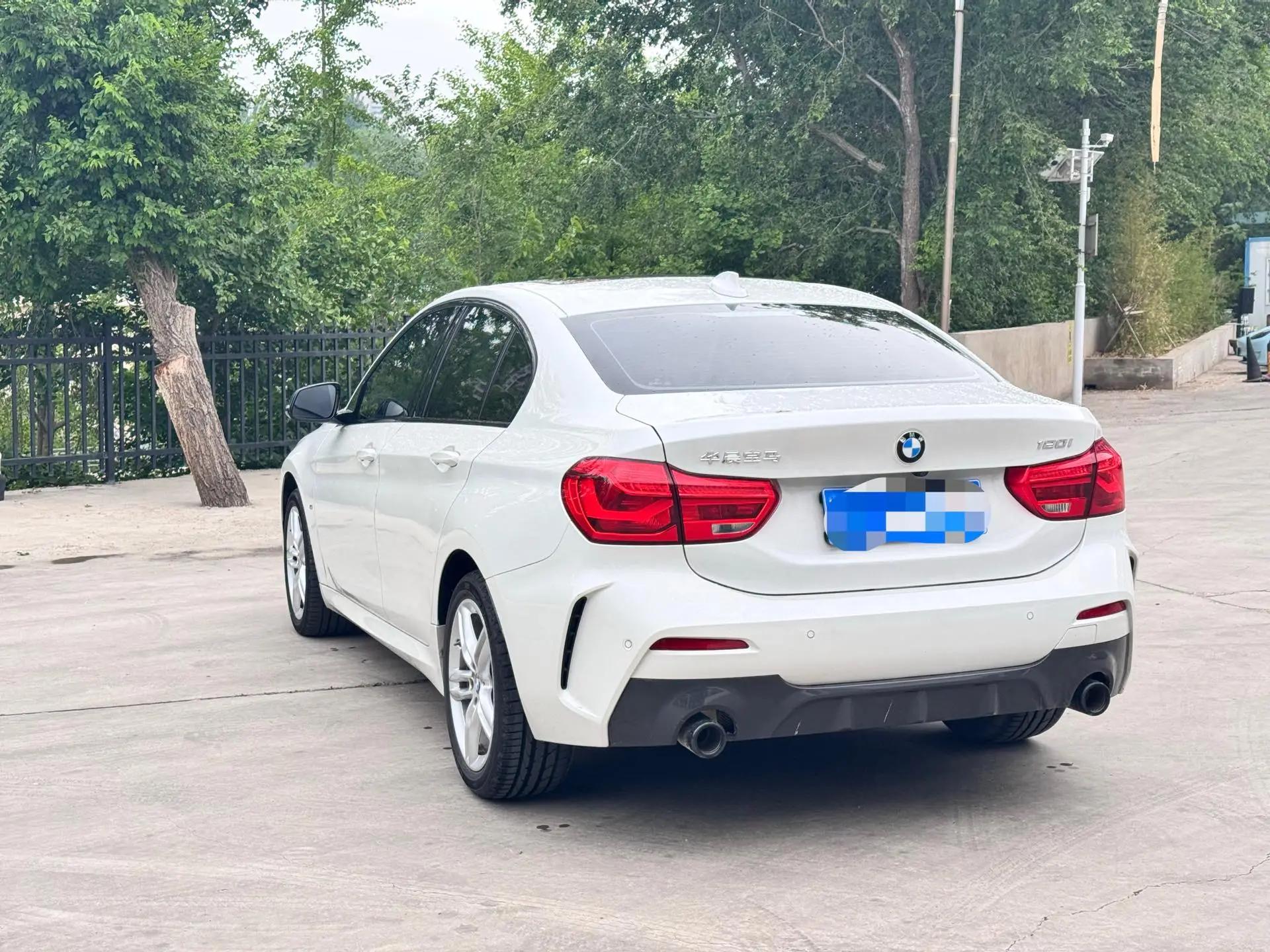 BMW 1 Series 2021 Changed to 120i M Sports Obsidian Night Edition 7