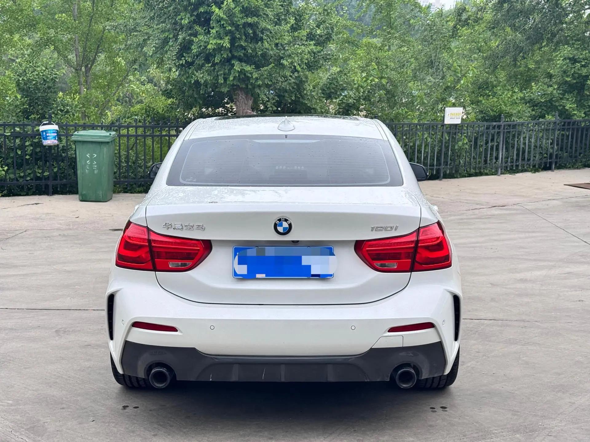 BMW 1 Series 2021 Changed to 120i M Sports Obsidian Night Edition 9