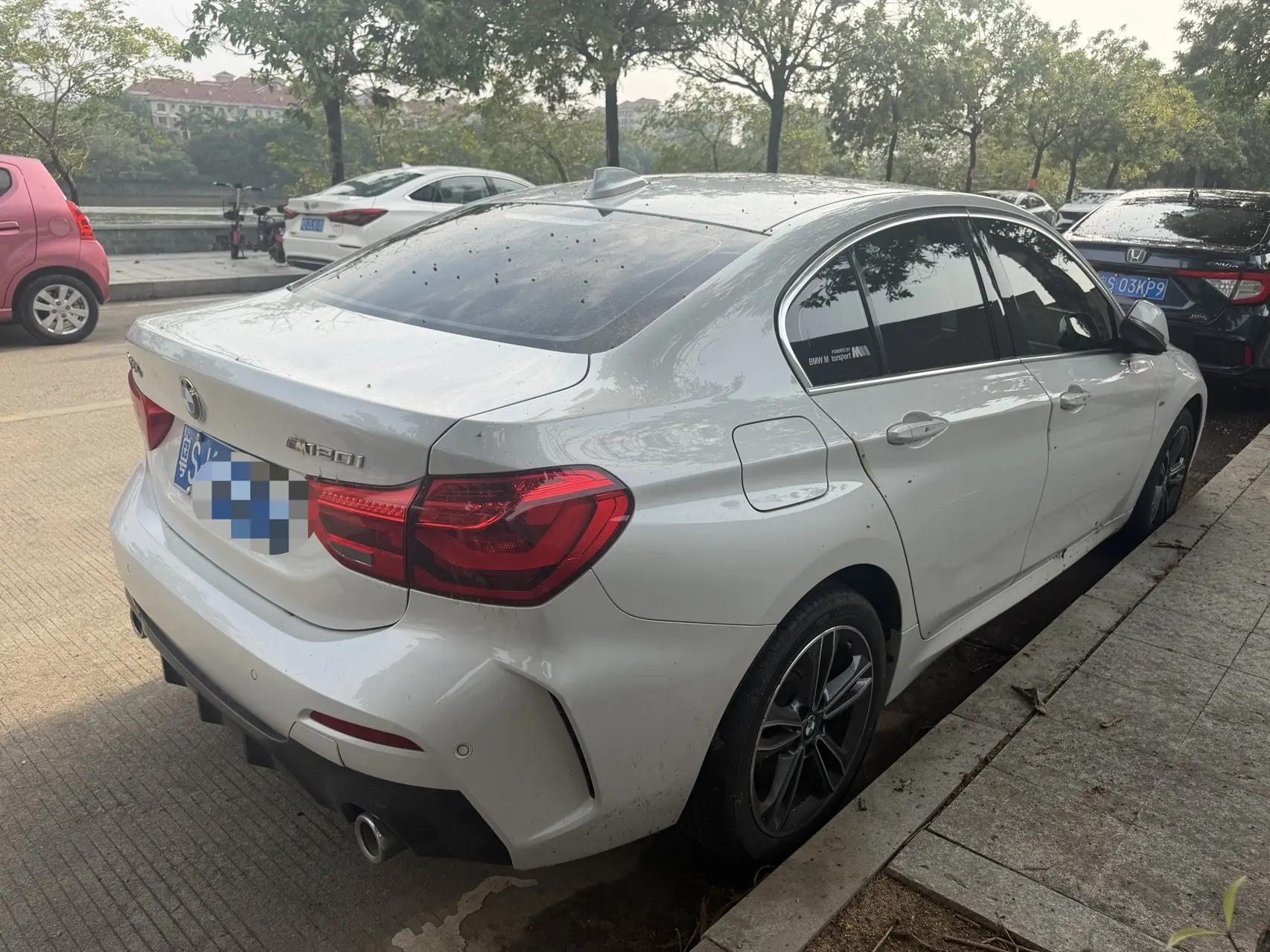 BMW 1 Series 2022 120i M Sports Edition 5