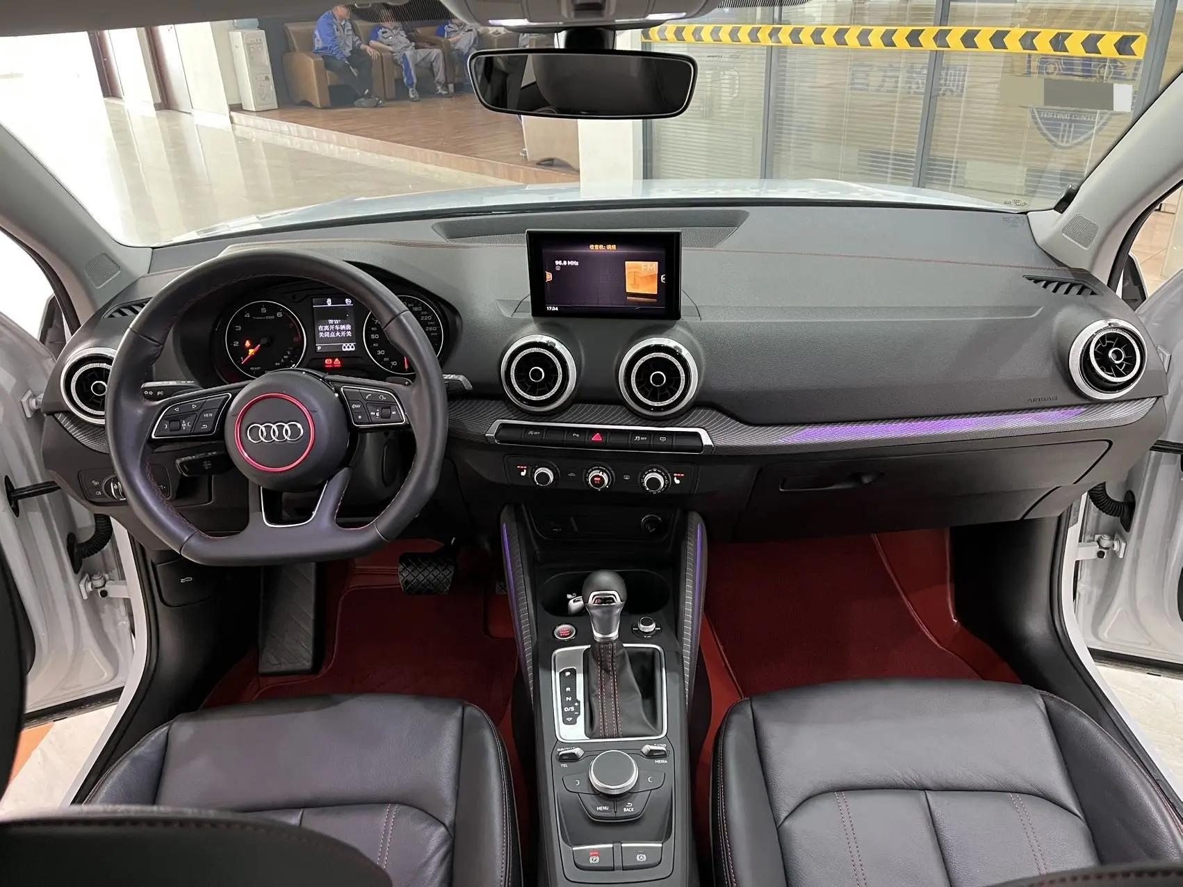 Audi Q2L 2022 35 TFSI Enterprising and Elegant 11