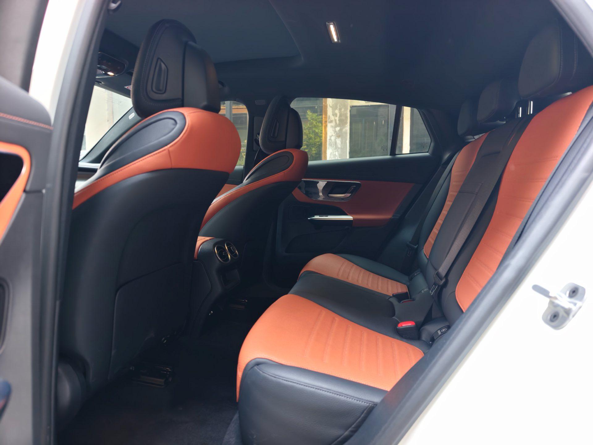 Mercedes Benz GLC (Imported) 2024 GLC 260 Coupe 4MATIC 2.0T Automatic 5