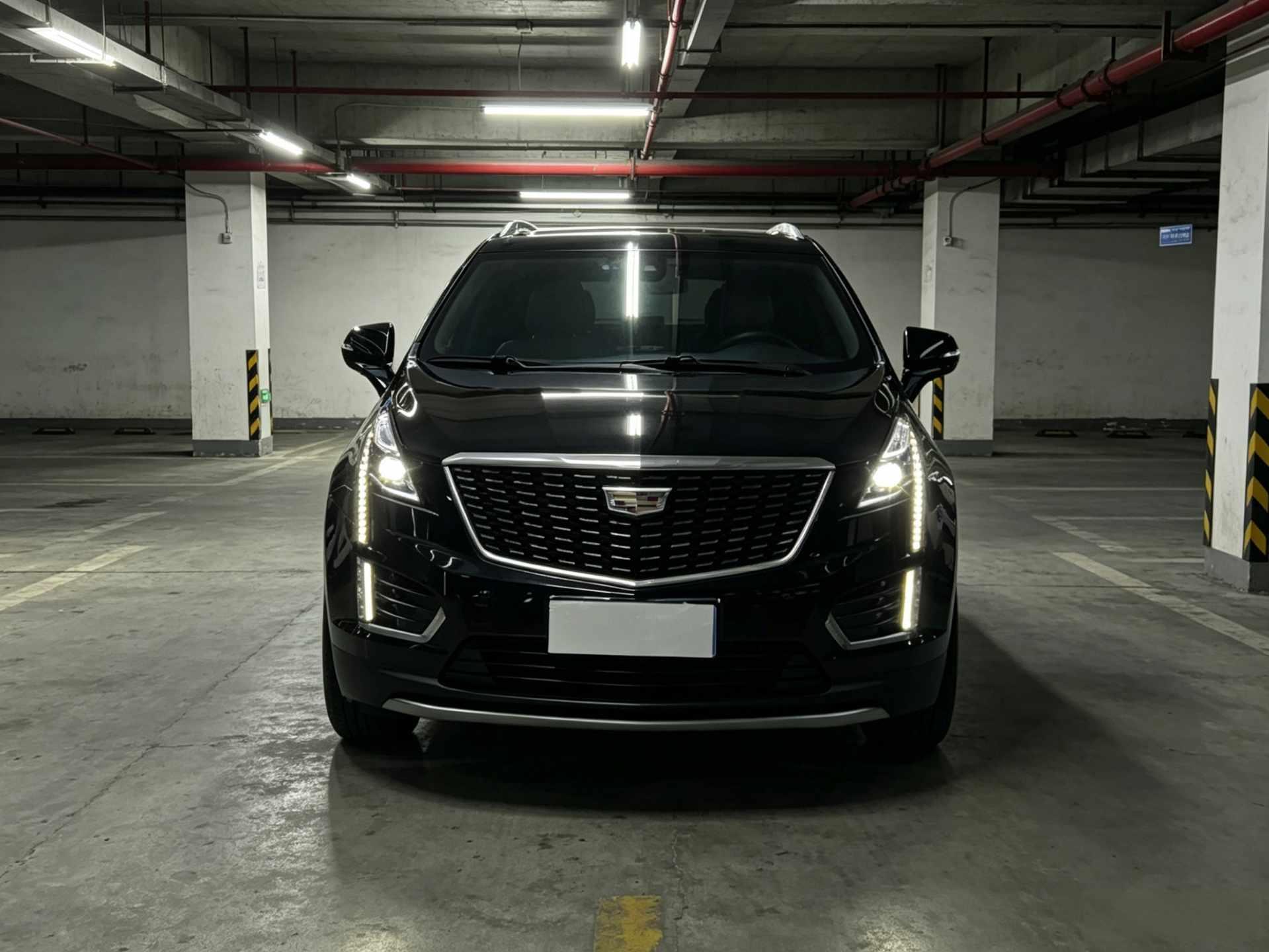 Cadillac XT5 2022 2.0T Two-Drive Luxury Model 2