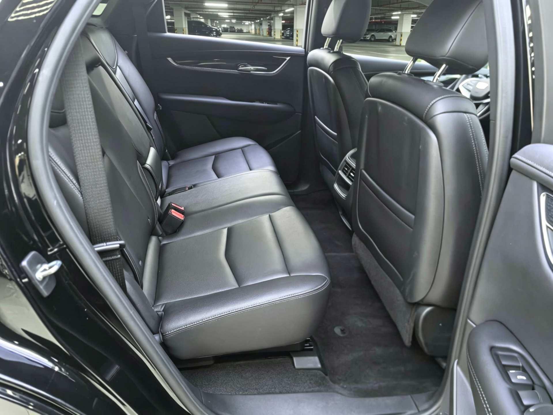 Cadillac XT5 2022 2.0T Two-Drive Luxury Model 6