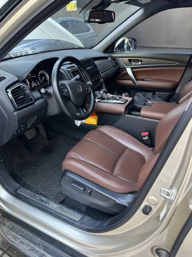 Honda UR-V 2020 240TURBO Two-Drive Elegant Edition 6