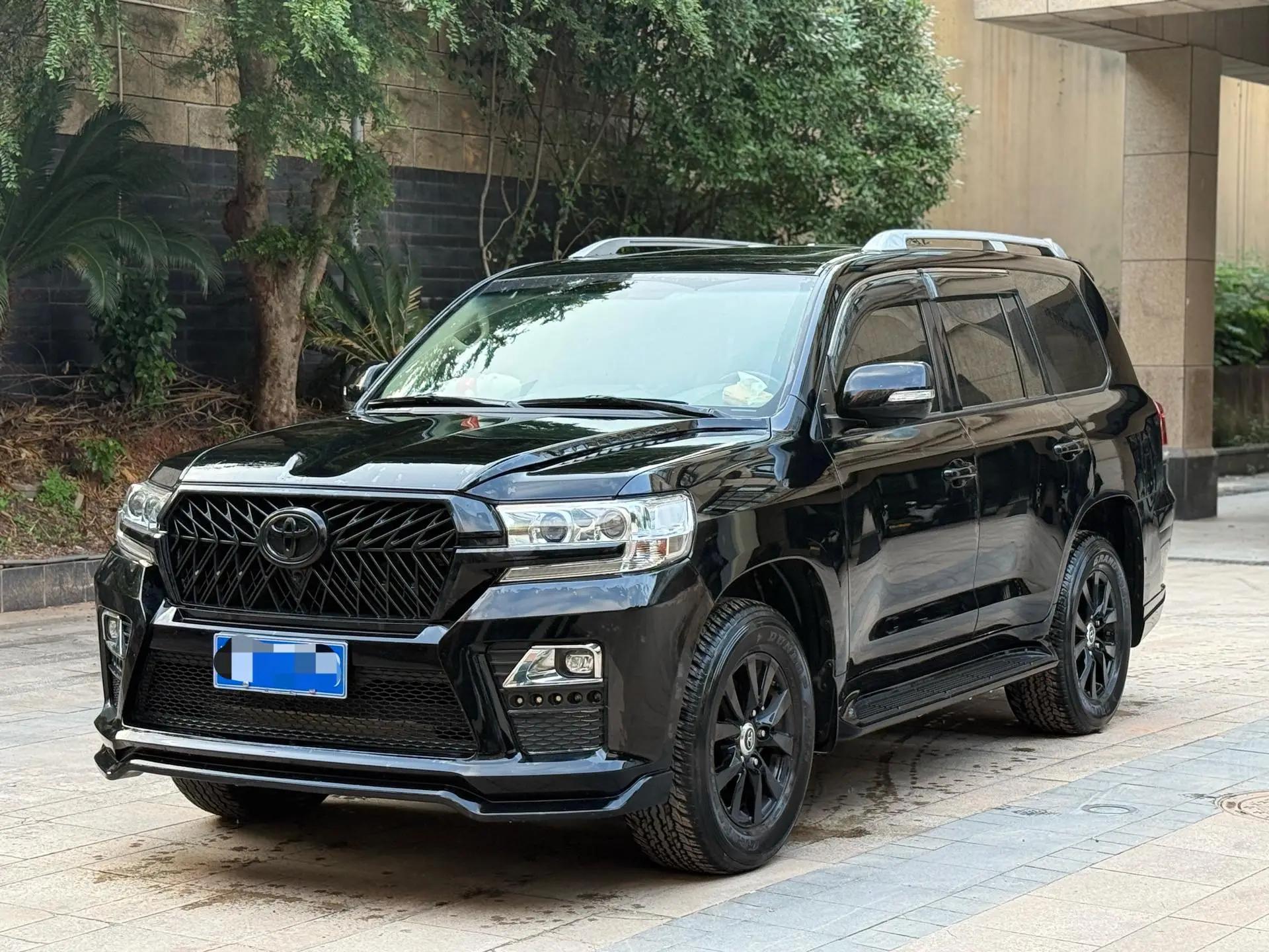 打开图片灯箱:Toyota Land Cruiser (Imported) 2019 Land Cruiser 4.0 GXR GT Middle East Edition Automatic Gear