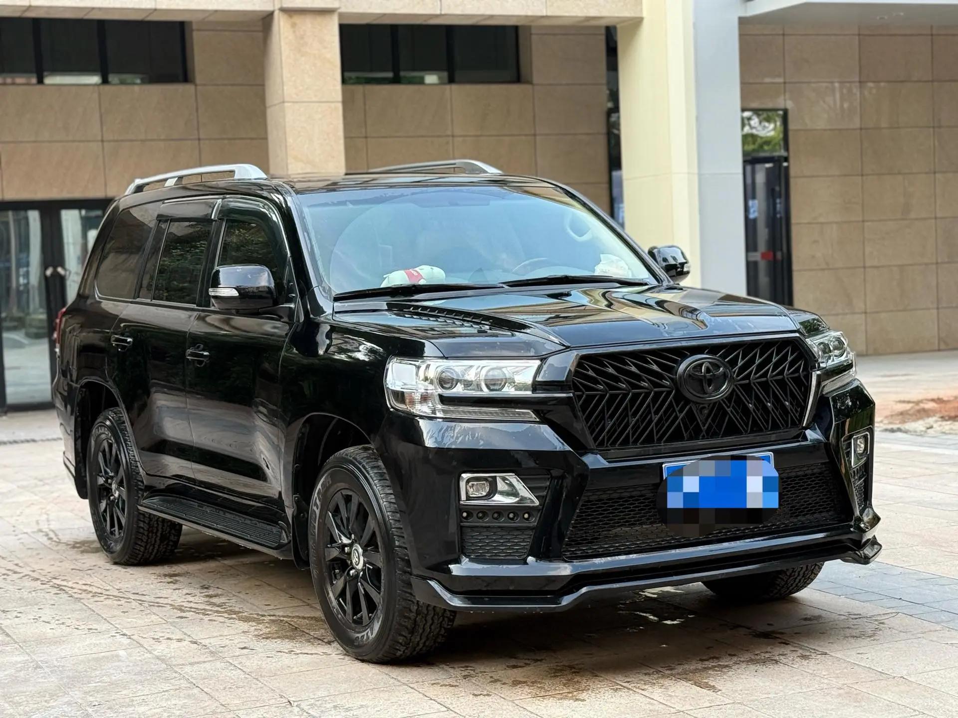 Toyota Land Cruiser (Imported) 2019 Land Cruiser 4.0 GXR GT Middle East Edition Automatic Gear 3