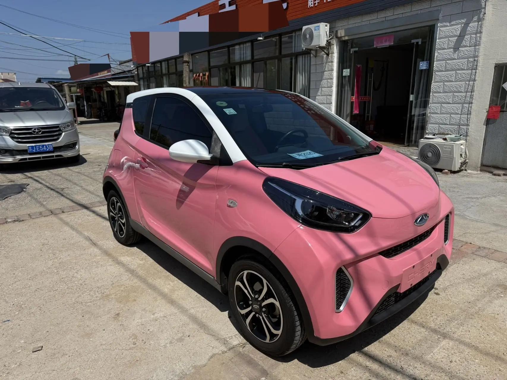 Small ant 2022 sweet powder half sugar version lithium iron phosphate 30kW 301km 3