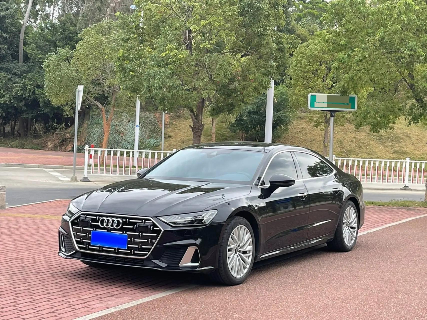 Audi 2024 A7L 2.0TFSI 45TFSI S-line Dream-Building Edition Flow Crystal Package Automatic