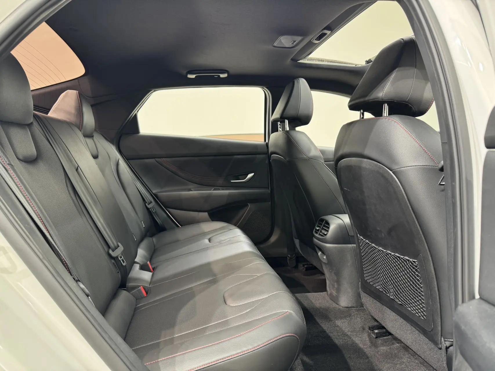 Elantra 2022 1.5L CVT 20th Anniversary 5