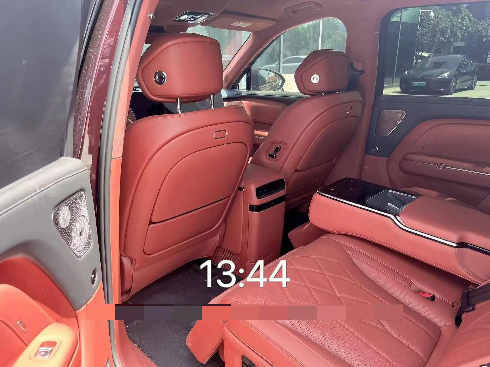 Voyah 2026 Taishan X8 PHEV 1.5T ULTRA automatic gear 3