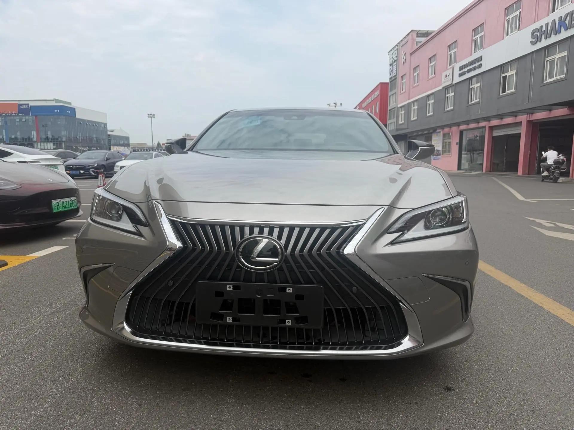 Lexus ES 2020 200 Excellence Edition 2